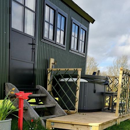 Milberry Green Meadows Warlingham Exterior photo