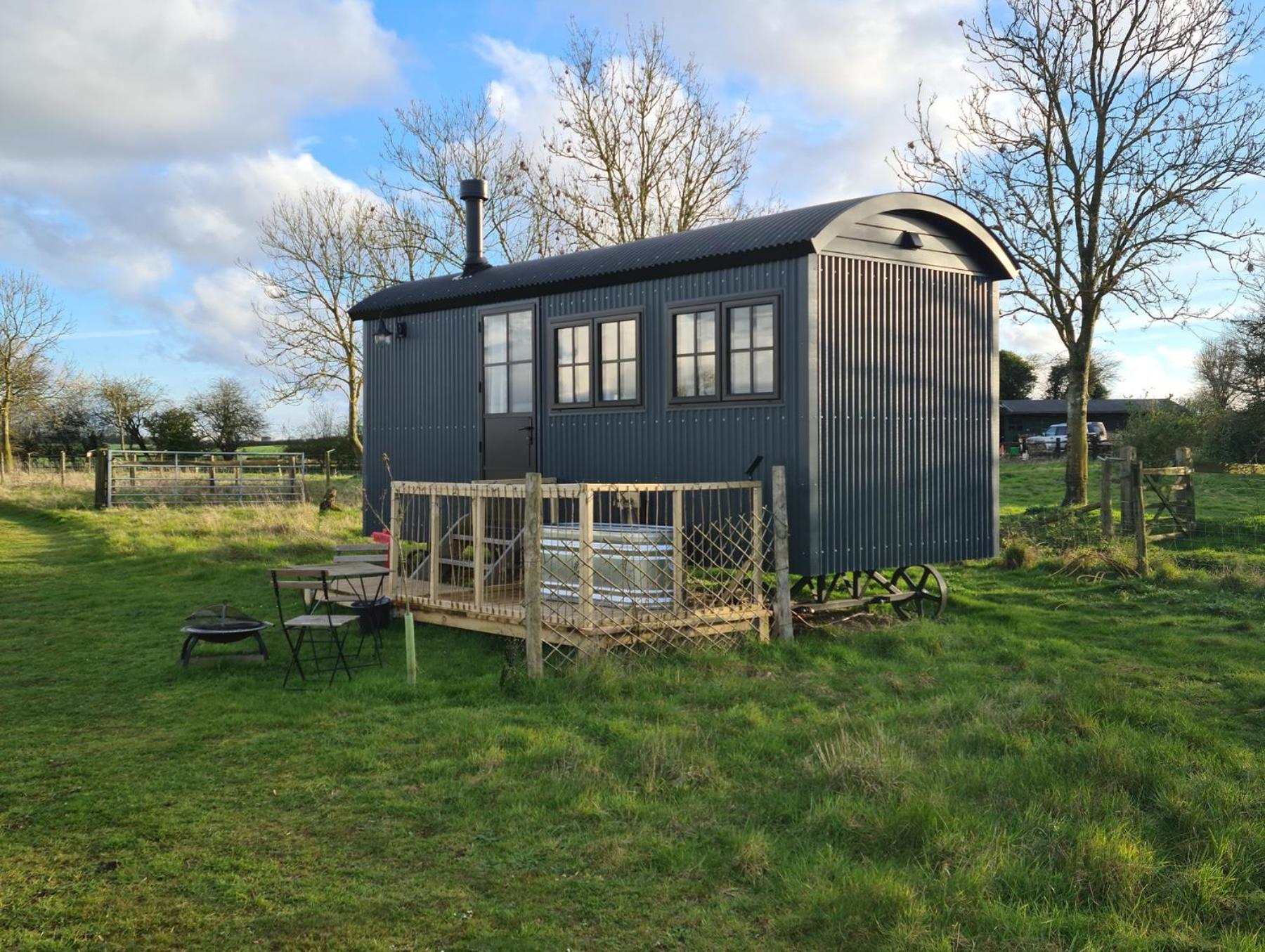 Milberry Green Meadows Warlingham Exterior photo